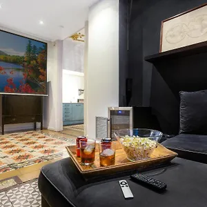 https://central-suites-barcelona.topbarcelonahotels.com